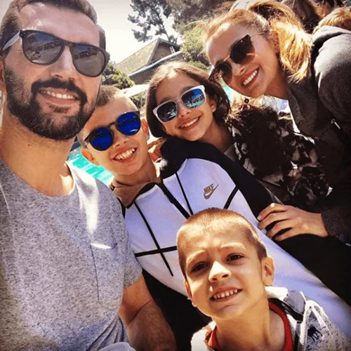 Αλέκα Καμηλά – Peja Stojakovic | Το υπερπολυτελές σπίτι που ζουν στην Αμερική μαζί με τα τρία παιδιά τους (pics)