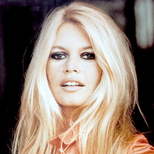 Brigitte Bardot | "Απέρριψα το παιδί μου. Περίμενα πολύ για την ευλογημένη στιγμή που θα μπορούσα να απαλλαγώ από αυτόν"