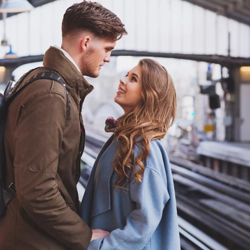 Σχέση από απόσταση | Οι διαχρονικοί τρόποι για να την κρατήσεις ζωντανή