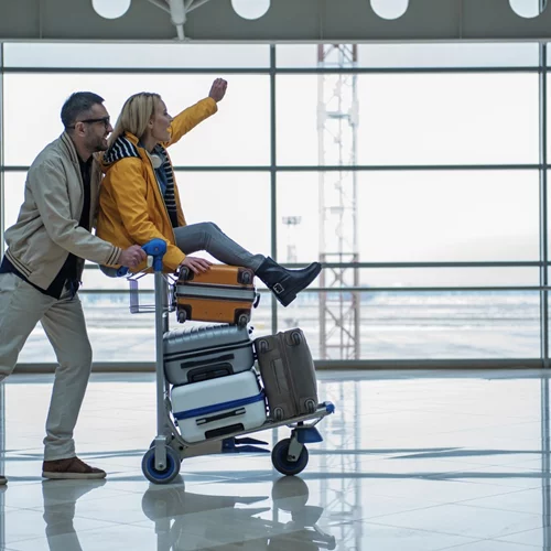 Ταξίδι με αεροπλάνο | Τι δεν πρέπει να κάνεις ποτέ σε μια πτήση