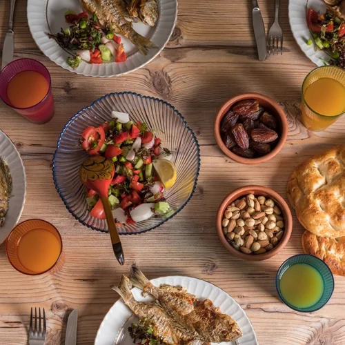 Γιατί να κάνεις νηστεία και οι 15 καλύτερες ιδέες για υγιεινά πρωινά, γεύματα και σνακ για να τρως σωστά όταν νηστεύεις