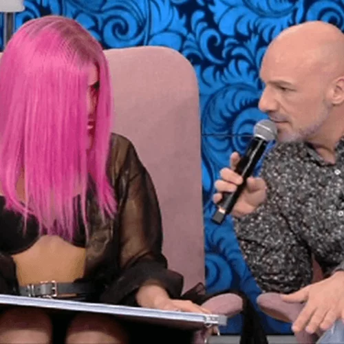 Νίκος Μουτσινάς | Η Soula Glamorous εισέβαλε στο πλατό