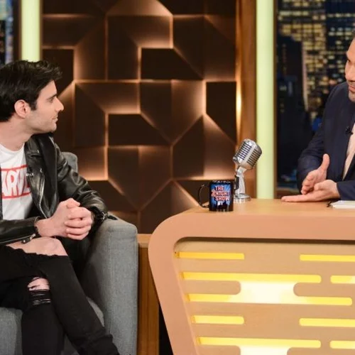 Ίαν Στρατής | Η αποθέωση από τον Αρναούτογλου & οι εξηγήσεις για τη μέρα που κατέβασε το παντελόνι του στον αέρα του X-Factor