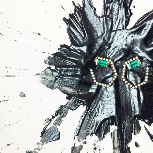 Ιδιαίτερα κοσμήματα σε ένα από τα πιο παλιά κοσμηματοπωλεία της Αθήνας