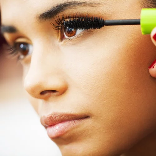 Μυστικά που δεν ήξερες για τέλειες βλεφαρίδες! (ποια μάσκαρα σου ταιριάζει;)