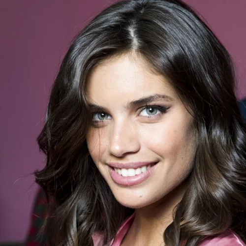 Αυτές τις τροφές τρώνε τα μοντέλα για λεία επιδερμίδα