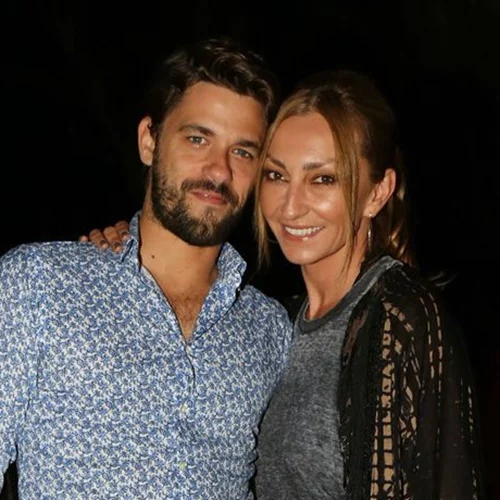 Ρούλα Ρέβη - Αποστόλης Τότσικας | Φωτογραφίες από το μοντέρνο σπίτι του ερωτευμένου ζευγαριού