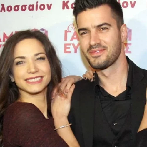 Γιάννης Τσιμιτσέλης- Κατερίνα Γερονικολού | Δοκιμάζουν ρούχα και φωτογραφίζουν ο ένας τον άλλον