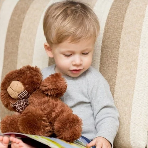 4 τρόποι για να βοηθήσουμε τα παιδιά να γνωρίσουν τον κόσμο μας