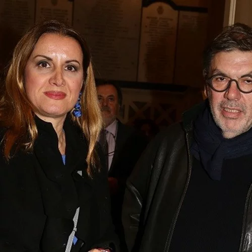 Σπάνια επίσημη έξοδος για την Άννα Δρούζα | Πού είδαμε την δημοσιογράφο;