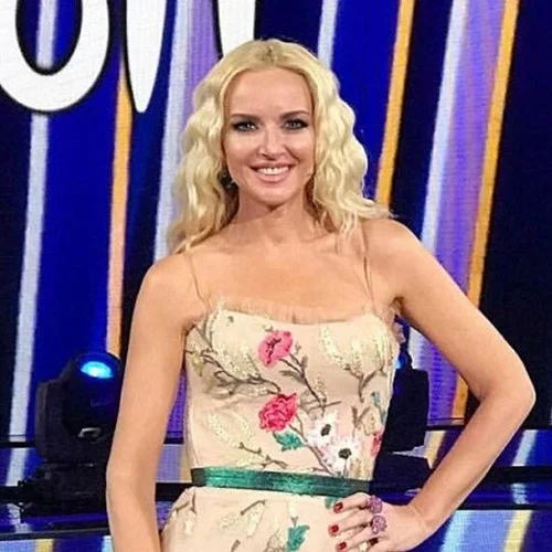 Μαρία Μπεκατώρου | Το νεραΐδένιο look στο ενδέκατο show του YFSF