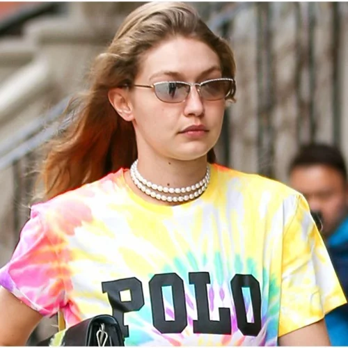 Gigi Hadid | Μόλις φόρεσε τις τέσσερις μεγαλύτερες τάσεις της σεζόν στο ίδιο outfit