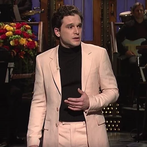 Kit Harington | Η απολαυστική εμφάνιση του στο Saturday Night Live