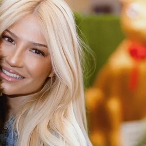 Το στιλιστικό μυστικό της Φαίης Σκορδά θα σε βοηθήσει να αναβαθμίσεις κάθε look σου