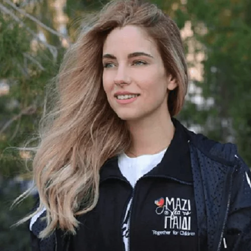 Η εγκυμονούσα Δούκισσα Νομικού έτρεξε για καλό σκοπό | Δες πόσο απλή και στιλάτη ήταν (pics)