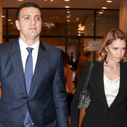 Τζένη Μπαλατσινού και Βασίλης Κικίλιας παντρεύονται! Δες την αναγγελία του γάμου τους