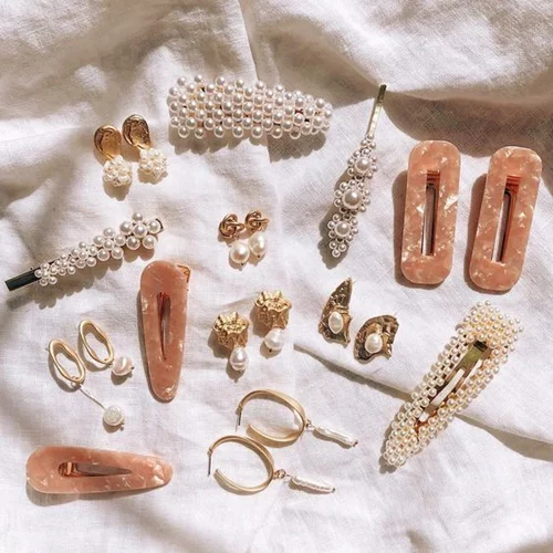 Αξεσουάρ για τα μαλλιά | 14 ιδέες για τα πιο όμορφα κοκαλάκια μαλλιών για το καλοκαίρι 2019