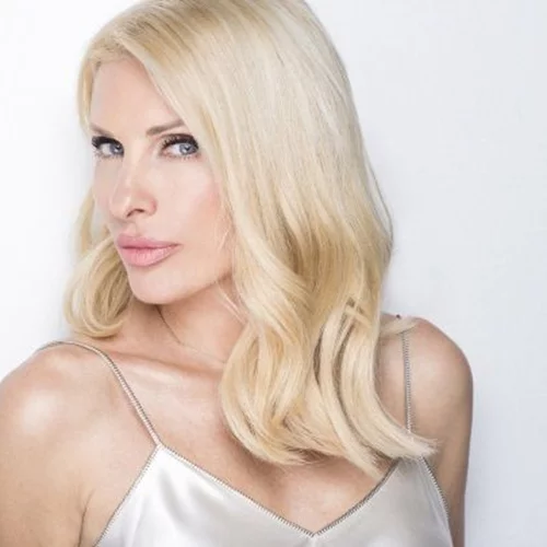 Ελένη Μενεγάκη | Η αλήθεια & οι φήμες γύρω από το συμβόλαιό της με τον Alpha