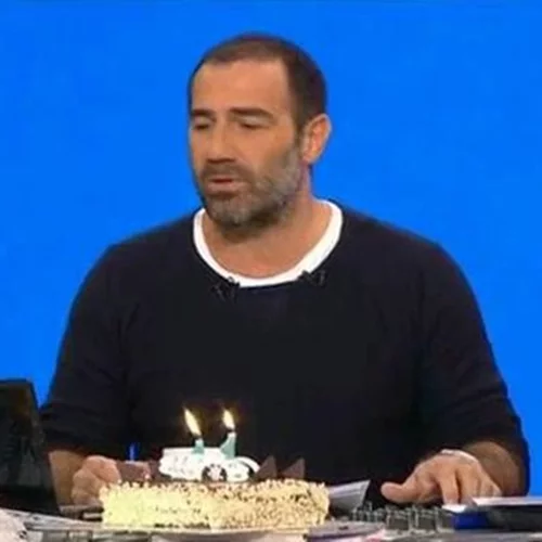 Ράδιο Αρβύλα | 11 χρόνια στον αέρα! Η τούρτα και τα λόγια του Κανάκη: «Δεν το περιμέναμε...»