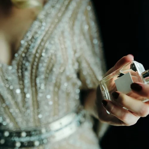 Τα νέα αρώματα για την άνοιξη 2019 | Να τι θα φορέσουμε τώρα