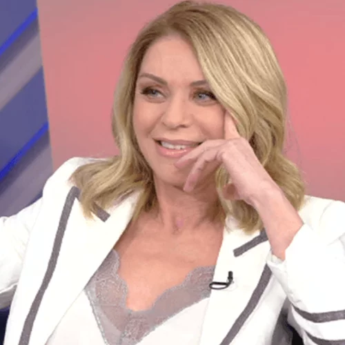 Η Έλλη Στάη στον Νίκο Μουτσινά | Οι απολαυστικές ατάκες & η πρόταση γάμου on air