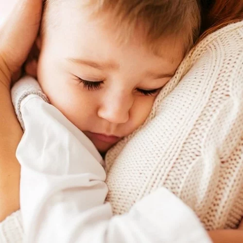 "Αντί να διπλώσω τα ρούχα, σε κράτησα στην αγκαλιά μου"