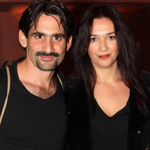 Στην εντατική πολύ γνωστή Ελληνίδα ηθοποιός - Τι συνέβη; (φωτογραφία)