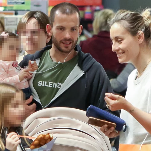 Ελεονώρα Μελέτη και Θοδωρής Μαροσούλης | Βόλτα με την κόρη και την ανιψιά τους (pics)