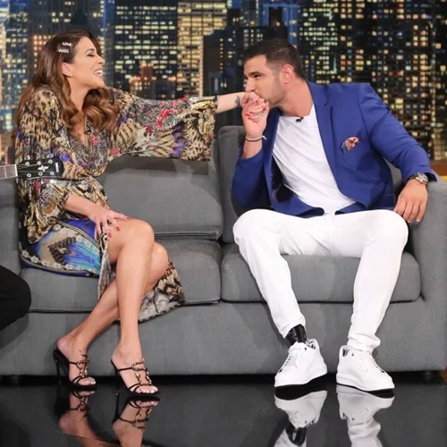 Ελένη Χατζίδου | Το φόρεμα που σκέφτεται να βάλει στο Δημαρχείο (+το όνομα που θα δώσει στην κόρη της)