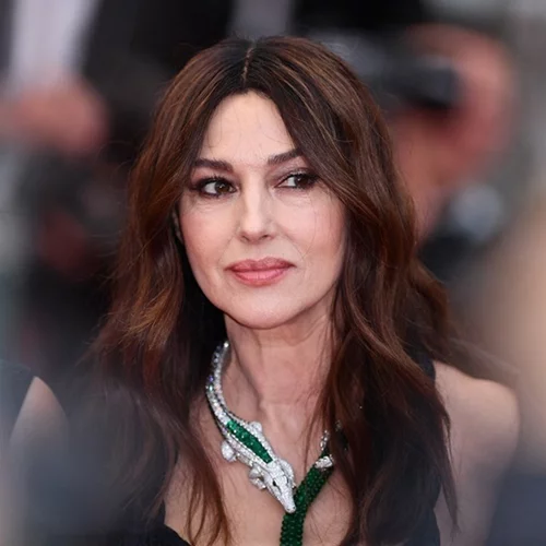 Do it like Monica | Τα κουρέματα που κολακεύουν όλες τις γυναίκες 50+