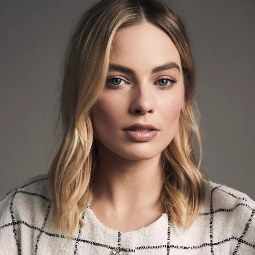Η Margot Robbie και ο οίκος CHANEL έχουν μερικά σούπερ beauty νέα