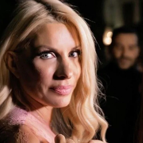 Ελένη Μενεγάκη | Η εντυπωσιακή φωτογραφία στο Instagram & η αποκάλυψη για την πρεμιέρα της