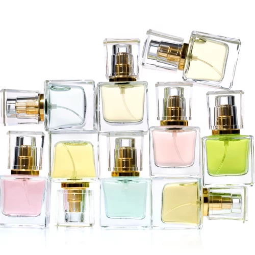 Τι είναι η fragrance wardrobe και πώς θα δημιουργήσεις τη δική σου