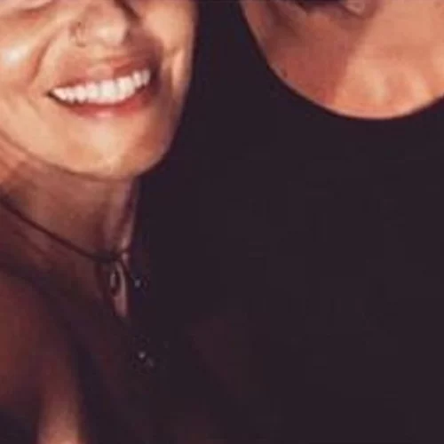 Ποια γνωστή Ελληνίδα ηθοποιός είναι ένα βήμα πριν από τον γάμο;