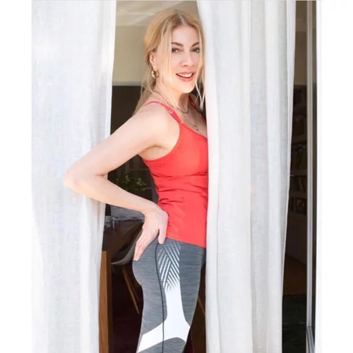 Σμαράγδα Καρύδη | Η τρυφερή φωτογραφία με τον παππού της