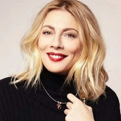 Σμαράγδα Καρύδη | Η απάντησή της στον χαρακτηρισμό "σκουπίδι" ήρθε μέσα από το Facebook