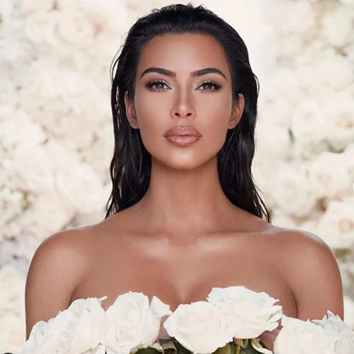 Το νέο εγχείρημα της Kim και η εντυπωσιακή φωτογράφιση