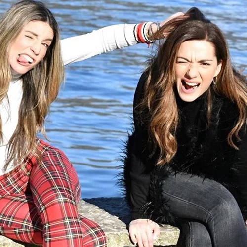 Βάσω Λασκαράκη | Η σπάνια φωτογραφία με το γιο της Αθηνάς Οικονομάκου και βαφτιστήρα της, Μάξιμο