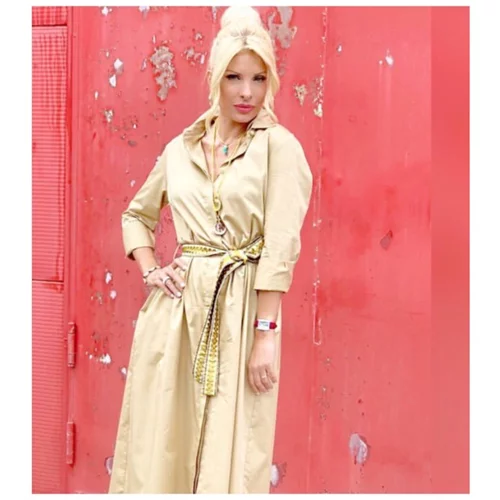 Η φωτογραφία της Ελένης Μενεγάκη από την παραλία: «... καλοκαιρινές στιγμές!»