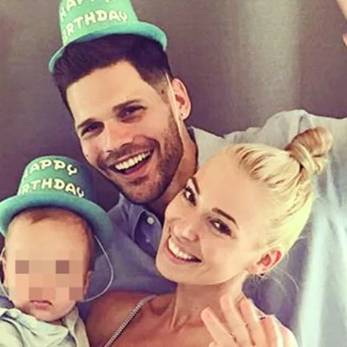 Μικαέλα Φωτιάδη - Γιάννης Μπορμπόκης | Βαφτίζουν το γιο τους (pic)