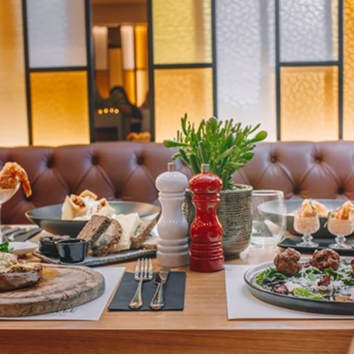 Η Αθηναϊκή Κουζίνα έρχεται στο Zinglee bistro & cocktails & σε καλεί να την δοκιμάσεις