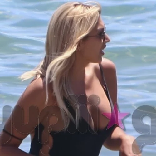 Κωνσταντίνα Σπυροπούλου | Αυτές είναι οι φωτογραφίες με μαγιό που συζητήθηκαν!