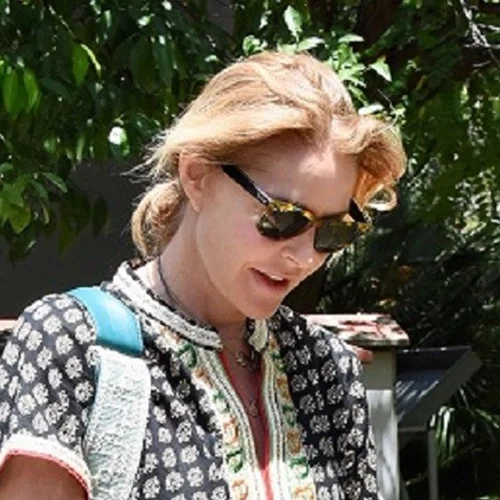 Τζένη Μπαλατσινού | Για shopping στο Κολωνάκι η εντυπωσιακή κυρία Κικίλια λίγο μετά τον γάμο