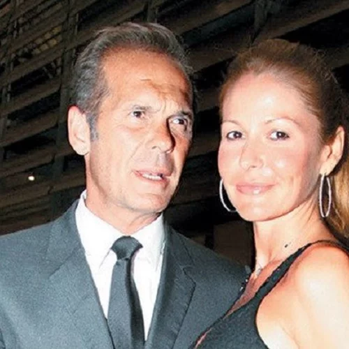 Τζένη Μπαλατσινού και Πέτρος Κωστόπουλος | Μαζί στην αποφοίτηση του γιου τους (pics)