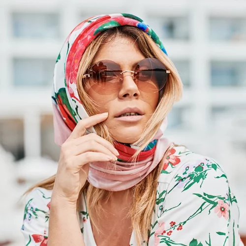 Τα πιο ωραία γυαλιά της σεζόν θα αναβαθμίσουν κάθε καλοκαιρινή σου εμφάνιση