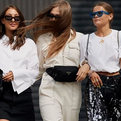 H πιο μίνιμαλ τσάντα των 90's επιστρέφει