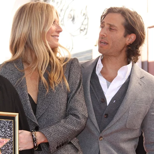 Gwyneth Paltrow | Πώς κρατάει ζωντανή την σχέση της με τον Brad Falchuk;