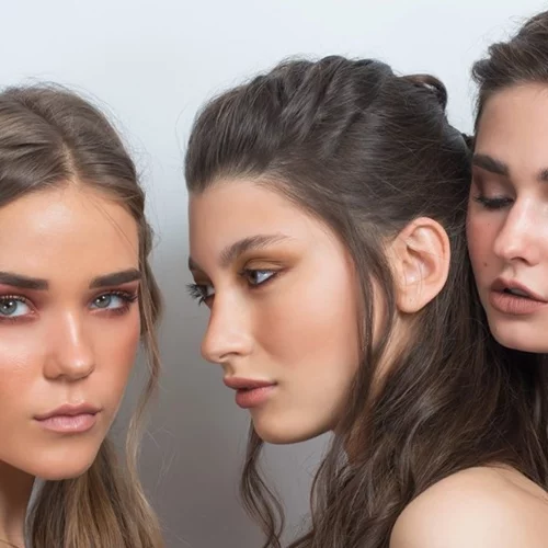 Η Αλεξάνδρα Σπυριδοπούλου της MAC διαλέγει το τέλειο ΜΑΤ κραγιόν για την καθεμία μας<img src="https://bold.adman.gr/banner?webspace=26511&auto=1&rnd=[timestamp]" style="width:1px !important;height:1px !important;" />