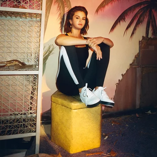 Μόλις βρήκαμε τα πιο stylish sneakers που θα φορέσεις το καλοκαίρι