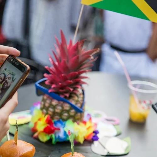 Αυτό το καλοκαίρι τα TGI Fridays μας ταξιδεύουν στην εξωτική Καραϊβική